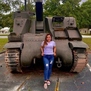 Meet your Posher, Lou